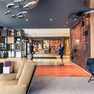 Mercure Am Rathaus Otel